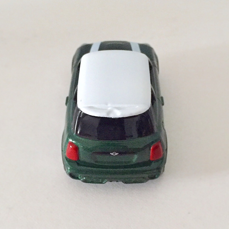 Illustration for article titled #37 Tomica MINI John Cooper Works ālimited releaseā
